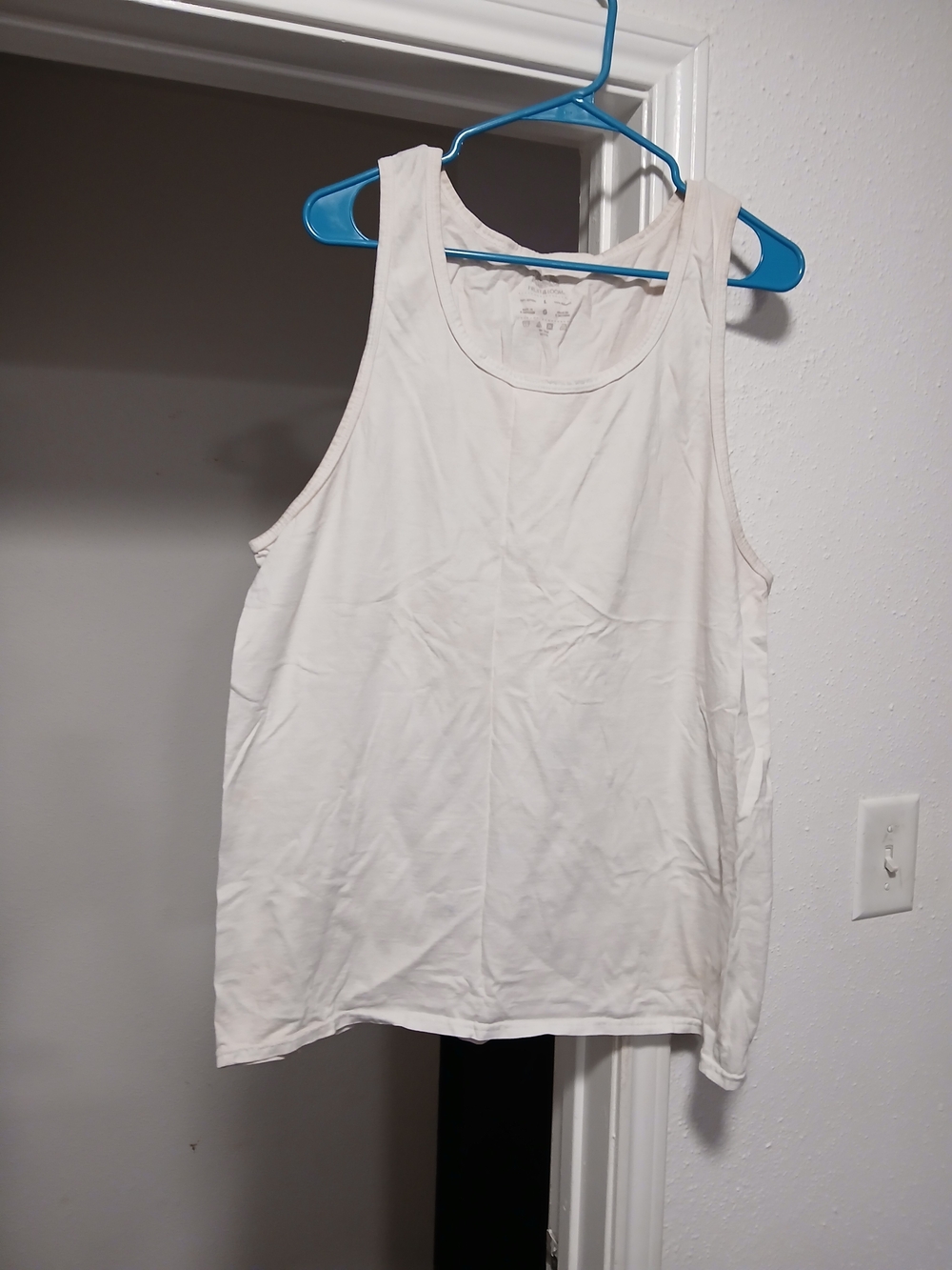 Fruit Of The Loom Men's White Tank Top - Classic Sleeveless Tee